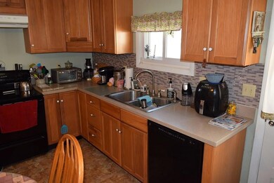 15 Memorial St, Lisbon, ME 04250 - photo 7