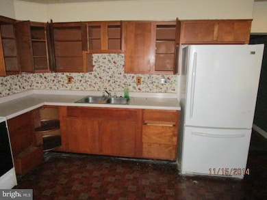 115 W B St, Brunswick, MD 21716 - photo 5