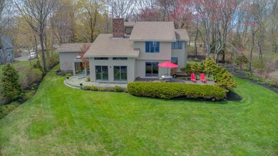 1154 Shore Rd Cape Elizabeth-large-053-5