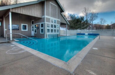 Pool 2_1024x667