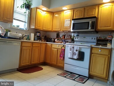 3552 Chippendale St, Philadelphia, PA 19136 - photo 6