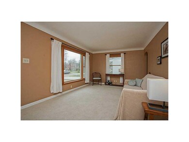 Family Room-L1. Look at those windows and the ligh