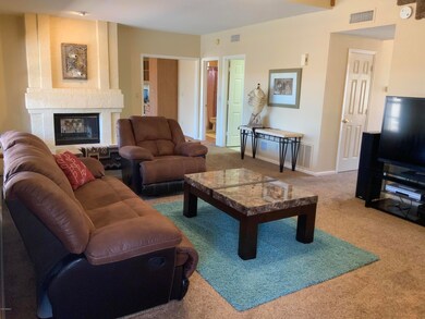 Family Room 2 Pic