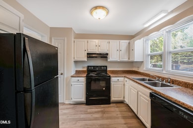 8127 Perry Creek Rd, Raleigh, NC 27616 - photo 4