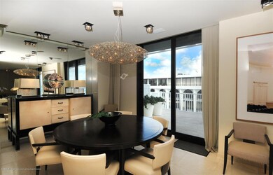 Dining second angle