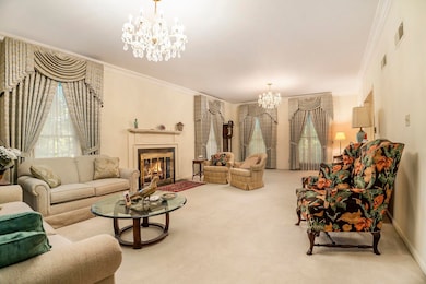 1130 Dunrobbin Ln, South Bend, IN 46614 - photo 5