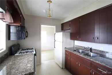 330 W Cherokee Ave, Pharr, TX 78577 - photo 7