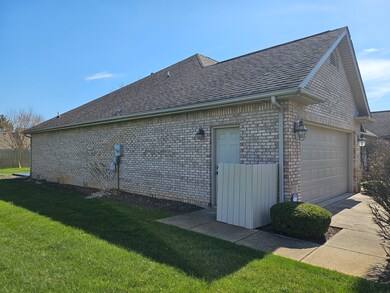 3129 Glenview Dr unit 8, Anderson, IN 46012 - photo 3