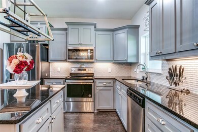 140 Walnut St, Paradise, TX 76073 - photo 5