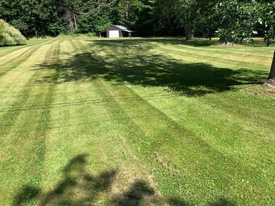 603 Barton Rd, Greenfield, MA 01301 - photo 6