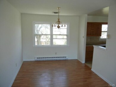 1704 Elmhurst Dr, Whitehall, PA 18052 - photo 5