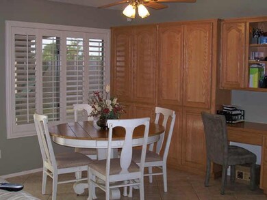 eat in kitchen