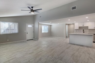 460 S Ocotillo Dr-10