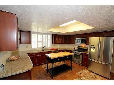 1655 Common Dr, El Paso, TX 79936 - photo 2