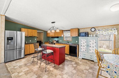 864 Claysville Rd, Crossville, TN 38571 - photo 6