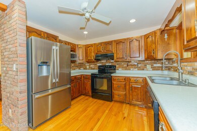 4 Kitchen 1