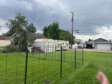 1414 Salsbury Ave, Cody, WY 82414 - photo 2