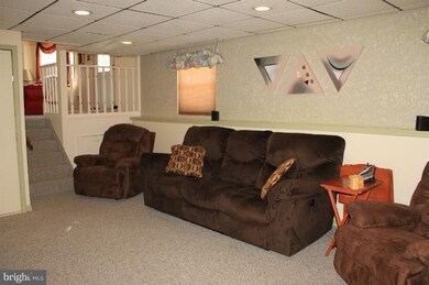 62 Yew Rd, Essex, MD 21221 - photo 5