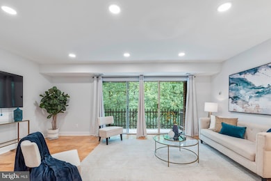 11609 Vantage Hill Rd unit 12B, Reston, VA 20190 - photo 2