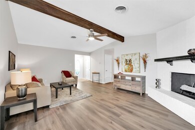 20 Scotsmeadow St, Gainesville, TX 76240 - photo 6