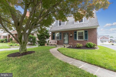 318 E Spring Ave, Ardmore, PA 19003 - photo 3