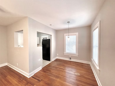 Panoramic shot showing small eating area next to k