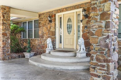 1804 E Hollow Oak Rd, Stigler, OK 74462 - photo 2