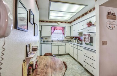 KITCHEN 3