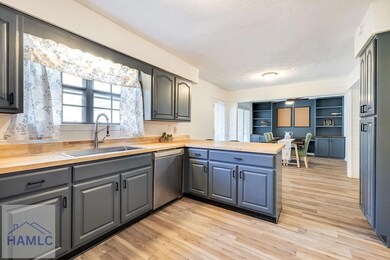 45 Barrington Cir, Savannah, GA 31419 - photo 4