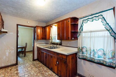 2243 Mark Trail, Decatur, GA 30032 - photo 6