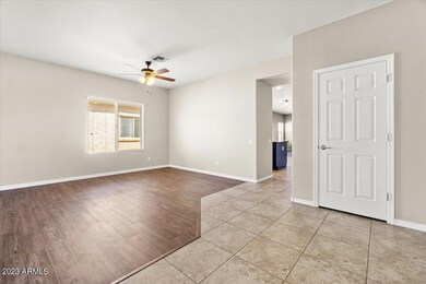 05-Entry & Family Room
