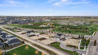 2087 E Deep Purple Ln, Meridian, ID 83642 - photo 3