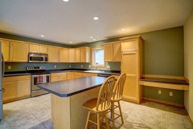 2864 Winterhazel Ln, Fitchburg, WI 53711 - photo 7