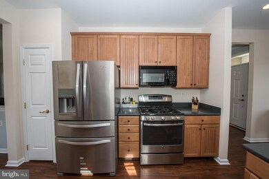 515 Gilmer Rd unit 371, Coatesville, PA 19320 - photo 5