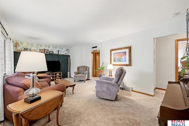 1409 Freeman Dr, Bellevue, NE 68005 - photo 6