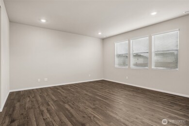 Photo's are for representational purposes only. Colors and finishes may differ.