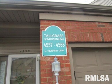 4557 N Thornhill Dr unit 105, Peoria, IL 61615 - photo 5