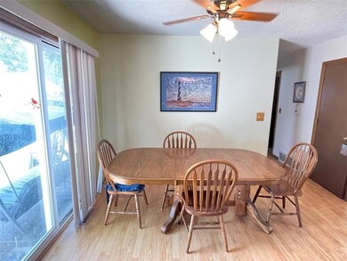 2908 Iris Ave NW, Cedar Rapids, IA 52405 - photo 4