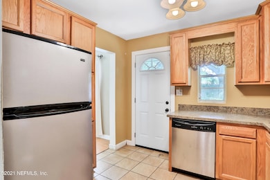 6431 Solandra Dr, Jacksonville, FL 32210 - photo 5