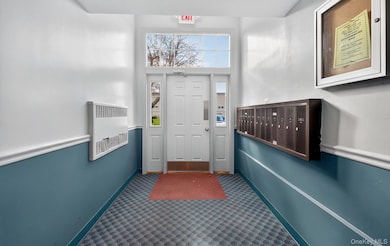 324 Post Ave unit 10F, Westbury, NY 11590 - photo 3