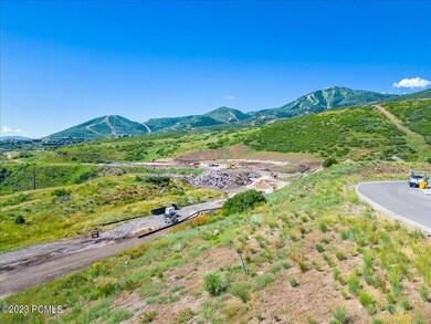 10-1519 Orion Way Lot 33_010