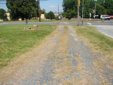 2419 S Fayetteville St, Asheboro, NC 27205 - photo 5