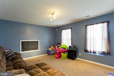 123 Whitfield Cir, Stephens City, VA 22655 - photo 4