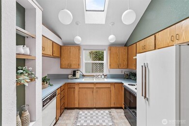 1225 Bay Loop SW, Tumwater, WA 98512 - photo 4