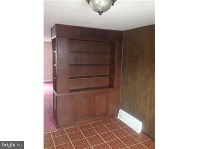 4217 Chippendale St, Philadelphia, PA 19136 - photo 6