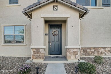6-web-or-mls-S 82nd Pl-004