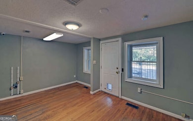 120 Riley Rd Dahlonega GA-small-005-039-Living Room-666x417-72dpi.jpg