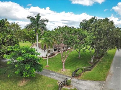 17941 SW 50th Ct, Southwest Ranches, FL 33331 - photo 5