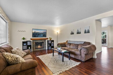 61479 Rock Bluff Ln, Bend, OR 97702 - photo 6