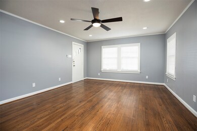1202 Birdsall St, Houston, TX 77007 - photo 5